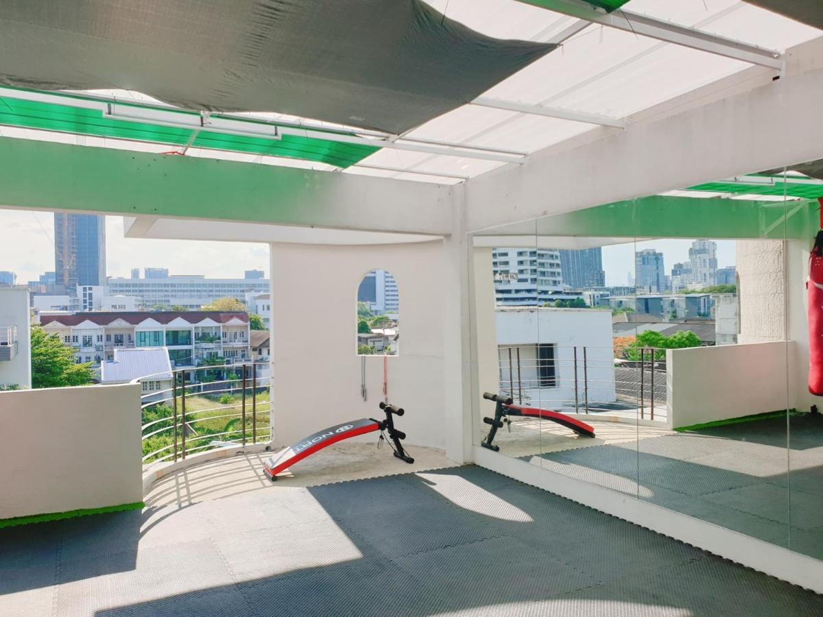 Acomodação com café da manhã  Kru Nat's W/ Private & Gym *